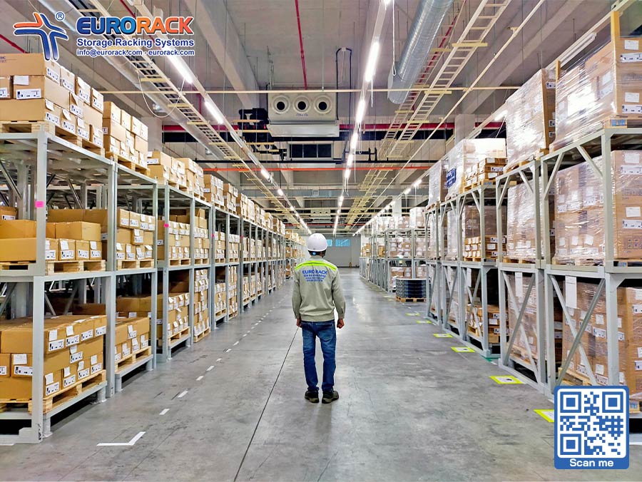 Pallet xếp chồng