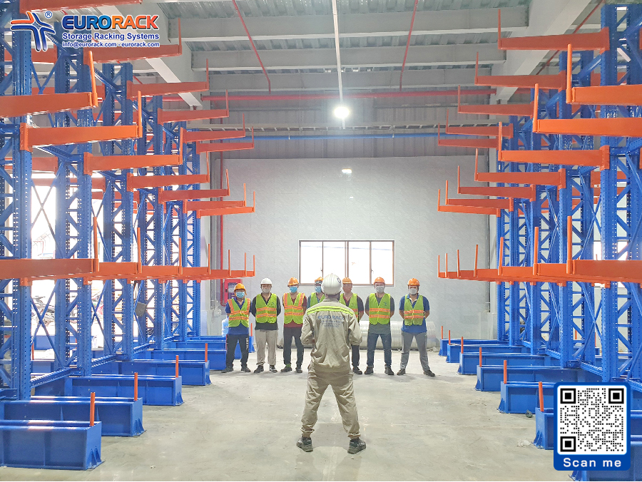 Kệ cantilever chịu tải nặng cho hàng dài và cồng kềnh